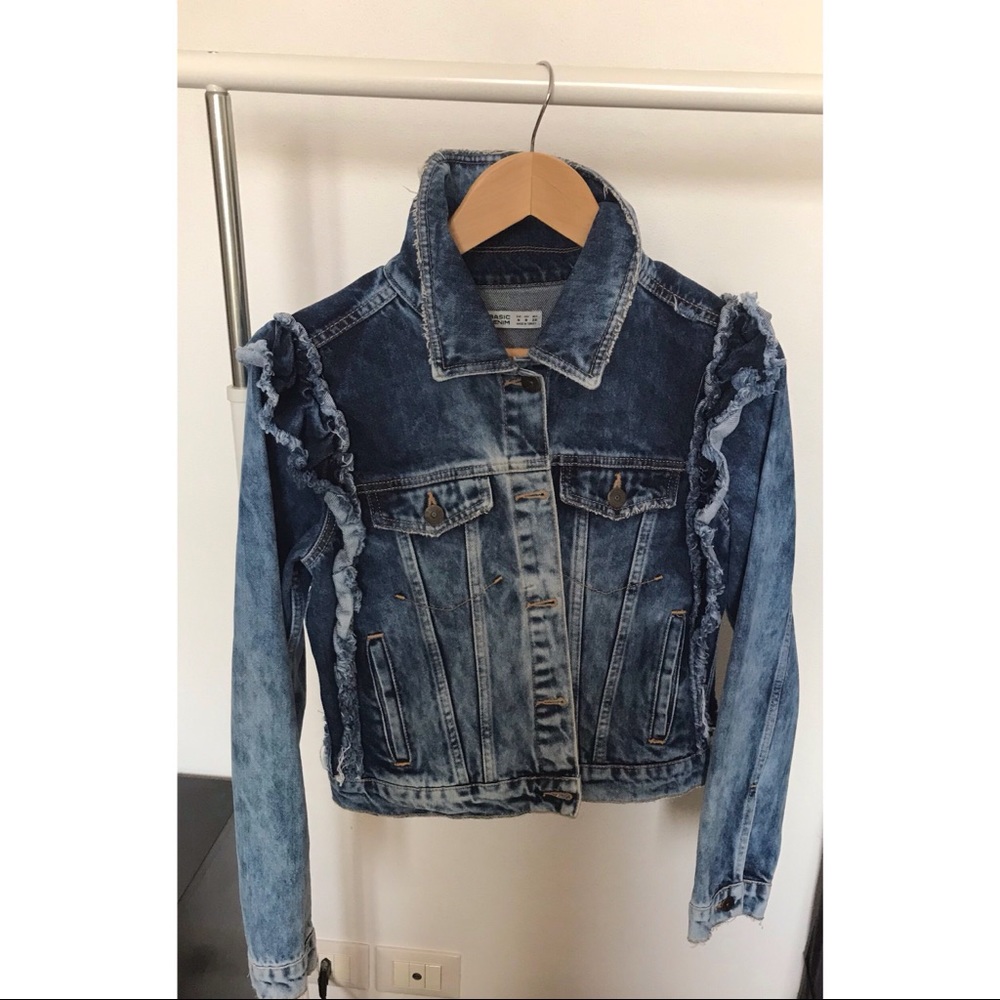 Distressed Zara Basic Denim Jacket